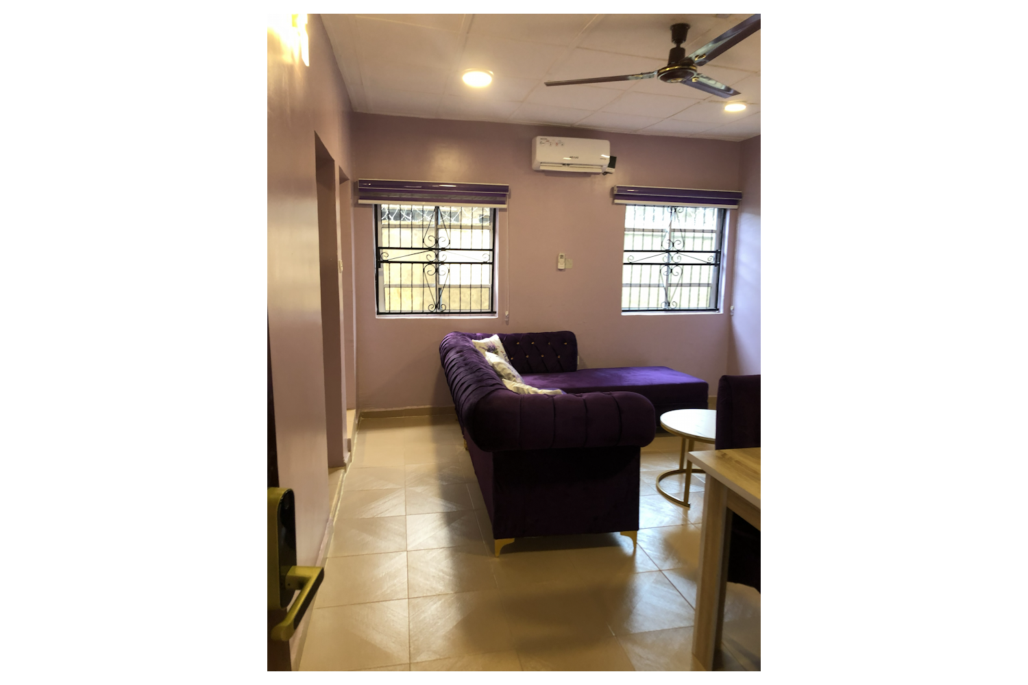 Room & Parlour Self-Contained (The Horizon)